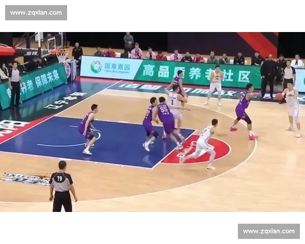 篮球赛场激战连连精彩不断精彩纷呈全程高能对决呈现完美比分大反转